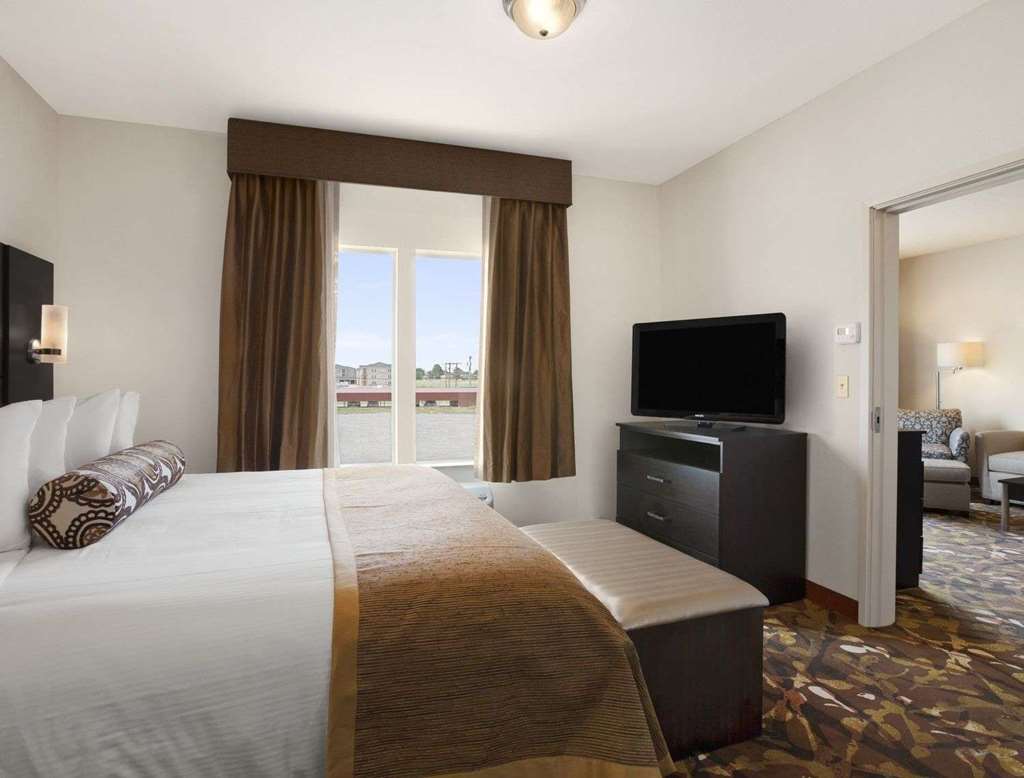 Baymont By Wyndham Hobbs Quarto foto
